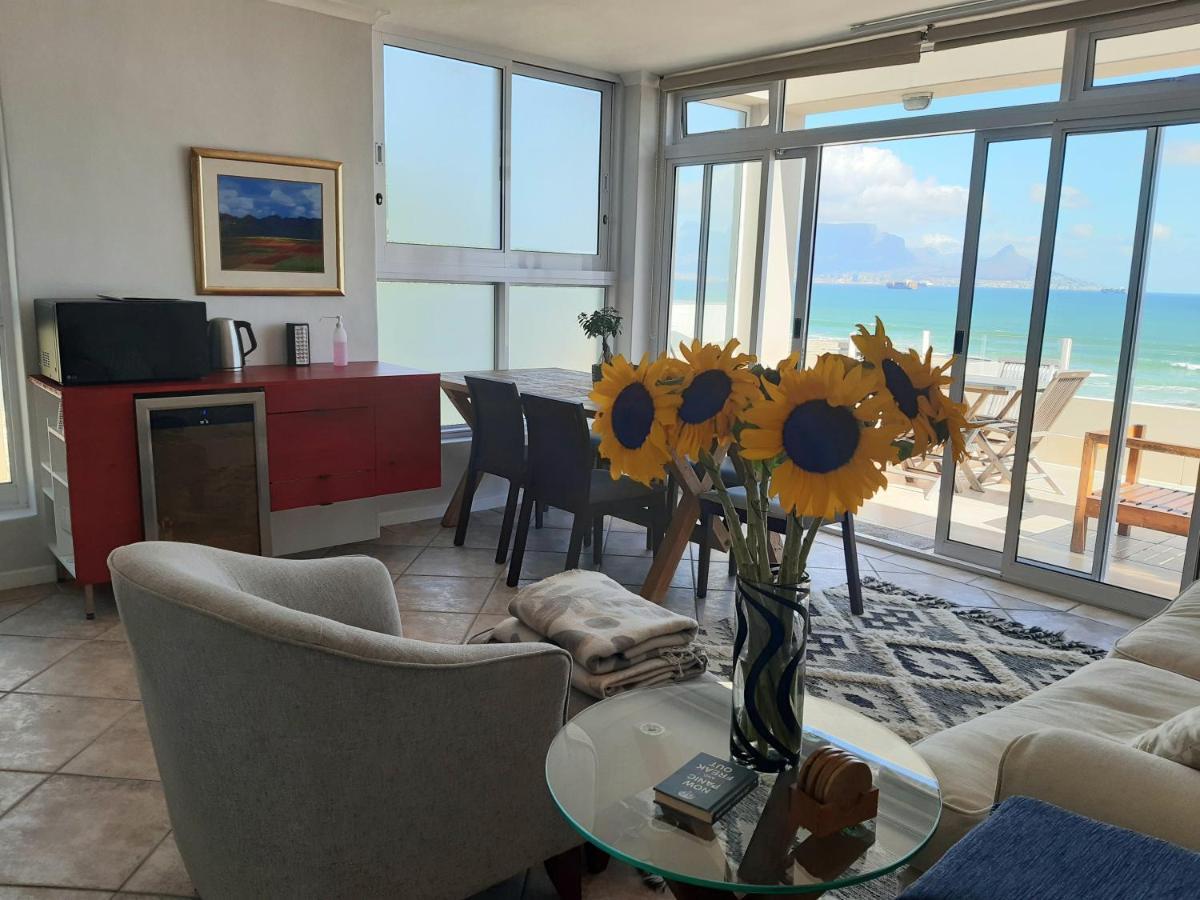 2Whitewaters Bloubergstrand Homestay Екстер'єр фото